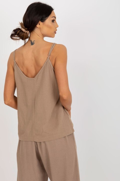 Koszulka Top Model TW-TP-BE-A290.33P Dark Beige - Och Bella Koszulka Top Model TW-TP-BE-A290.33P Dark Beige - Och Bella