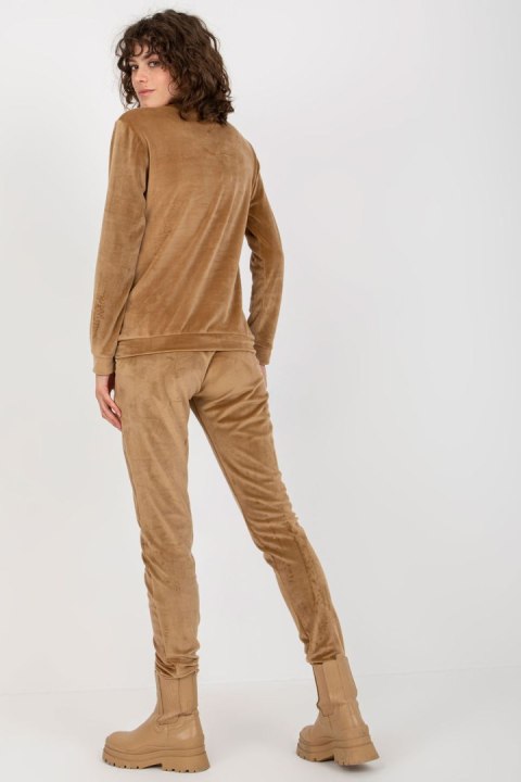 Spodnie Komplet Model RV-KMPL-8442.23P Camel - Relevance Spodnie Komplet Model RV-KMPL-8442.23P Camel - Relevance