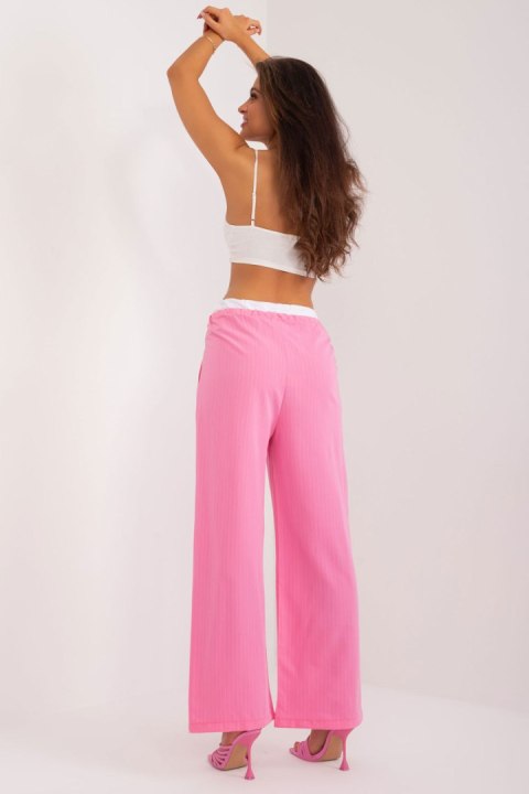 Spodnie Damskie Model DHJ-SP-A7327TRT2.32 Pink - Italy Moda Spodnie Damskie Model DHJ-SP-A7327TRT2.32 Pink - Italy Moda