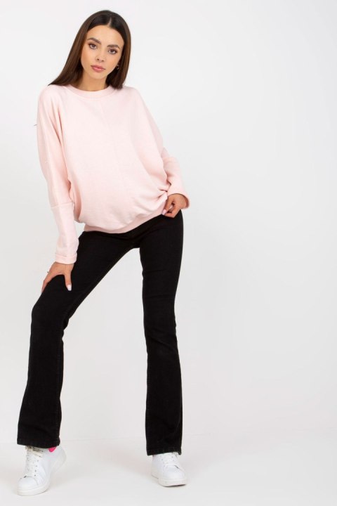 Bluza Damska Model RV-BL-8080.56 Light Pink - Rue Paris Bluza Damska Model RV-BL-8080.56 Light Pink - Rue Paris