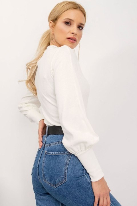 Bluzka Model RV-BZ-5223.15 Ecru - Rue Paris Bluzka Model RV-BZ-5223.15 Ecru - Rue Paris