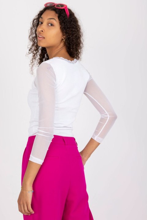 Bluzka Model RV-BZ-7839.88P White - Rue Paris Bluzka Model RV-BZ-7839.88P White - Rue Paris