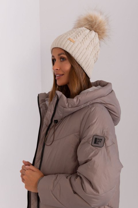 Czapka Damska Model JK-CZ-10.51 Beige - Rue Paris Czapka Damska Model JK-CZ-10.51 Beige - Rue Paris