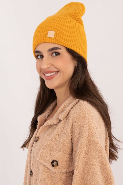 Czapka Model JK-CZ-50.25 Dark Yellow - Rue Paris Czapka Model JK-CZ-50.25 Dark Yellow - Rue Paris