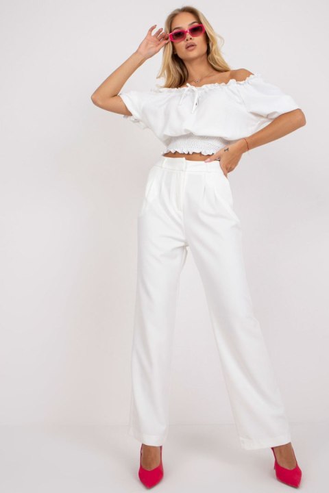 Spodnie Damskie Model TO-SP-18155.21P White - Rue Paris Spodnie Damskie Model TO-SP-18155.21P White - Rue Paris