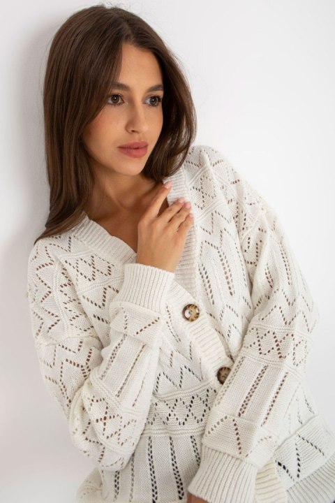 Sweter Damski Model LC-SW-8022.04P Ecru - Rue Paris Sweter Damski Model LC-SW-8022.04P Ecru - Rue Paris