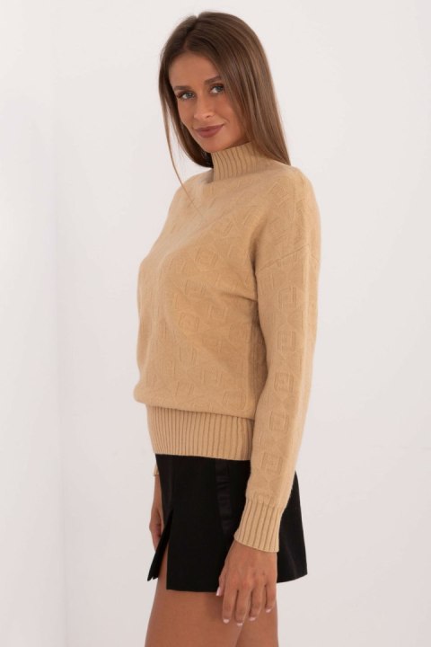 Sweter Damski Model AT-SW-2339.54 Light Camel - AT Sweter Damski Model AT-SW-2339.54 Light Camel - AT