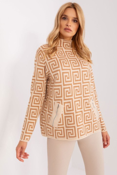 Sweter Damski Model AT-SW-2341.00P Camel - AT Sweter Damski Model AT-SW-2341.00P Camel - AT