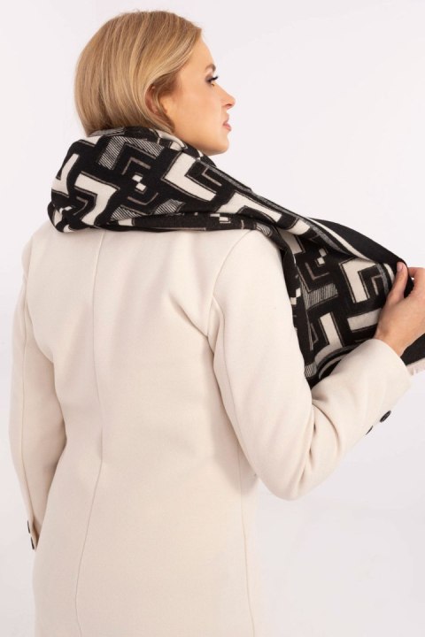 Szalik Model AT-SZ-23158.32 Black/Ecru - AT Szalik Model AT-SZ-23158.32 Black/Ecru - AT