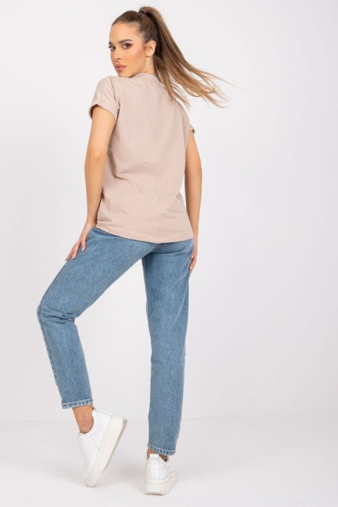 T-shirt Damski Model RV-TS-7666.19 Beige - BFG T-shirt Damski Model RV-TS-7666.19 Beige - BFG