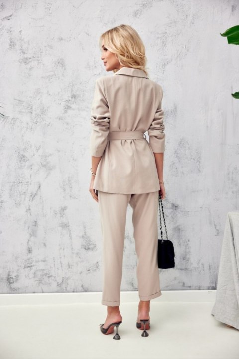Spodnie Damskie Model BEJ 7/8 0015 Beige - Roco Fashion Spodnie Damskie Model BEJ 7/8 0015 Beige - Roco Fashion