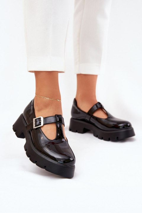 Półbuty Model Venda 1-7018 Black Lakier - Step in style