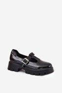 Półbuty Model Venda 1-7018 Black Lakier - Step in style
