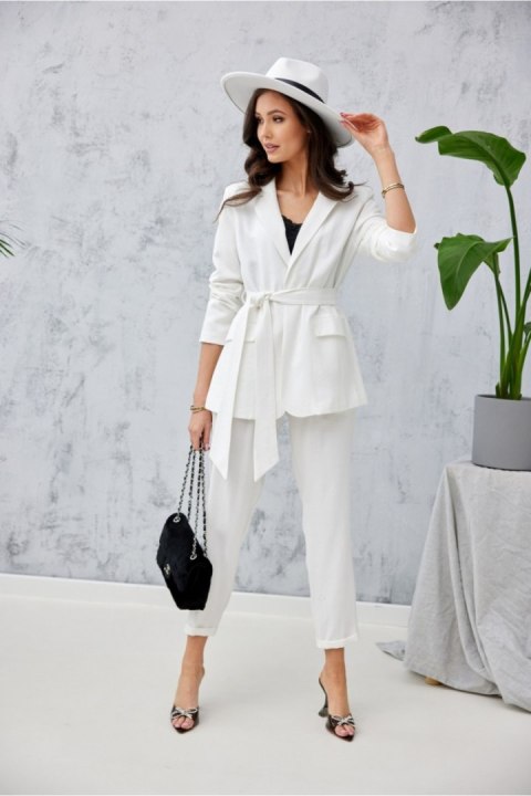 Spodnie Damskie Model EKR 0015 7/8 Ecru - Roco Fashion Spodnie Damskie Model EKR 0015 7/8 Ecru - Roco Fashion