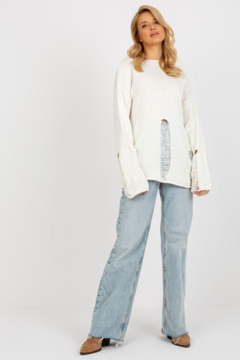 Sweter Damski Model BA-SW-8043.03 Ecru - Badu Sweter Damski Model BA-SW-8043.03 Ecru - Badu