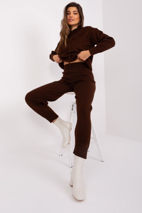 Spodnie Komplet Model BA-KMPL-2211.13P Dark Brown - Badu Spodnie Komplet Model BA-KMPL-2211.13P Dark Brown - Badu