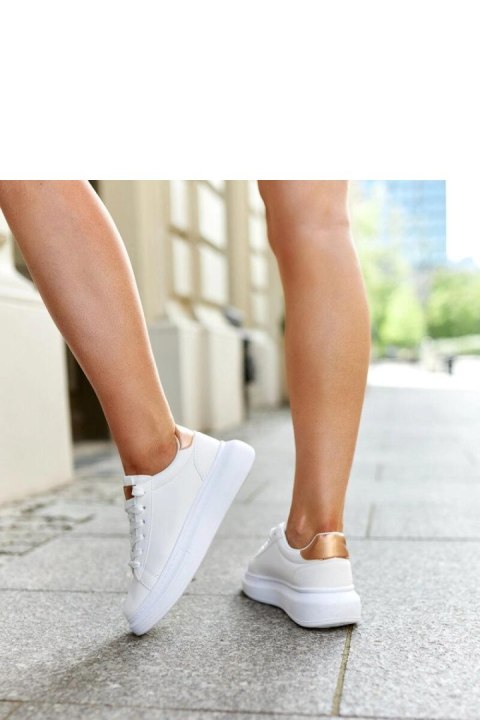 Białe sneakersy na grubej podeszwie Ivalu - Solea Białe sneakersy na grubej podeszwie Ivalu - Solea
