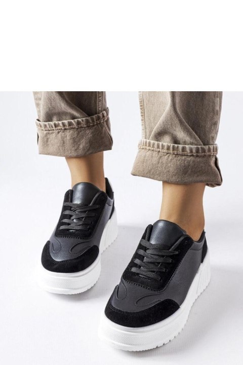 Czarne sneakersy na grubej platformie Seluci - Solea Czarne sneakersy na grubej platformie Seluci - Solea