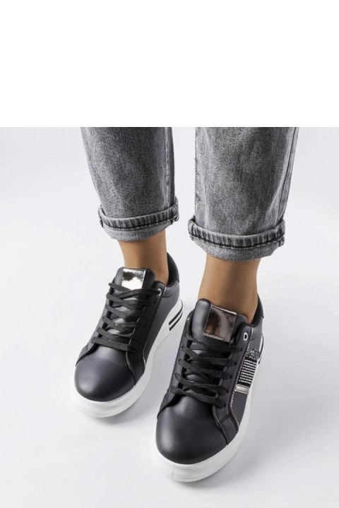 Czarne sneakersy zdobione cyrkoniami Xarles - Solea Czarne sneakersy zdobione cyrkoniami Xarles - Solea