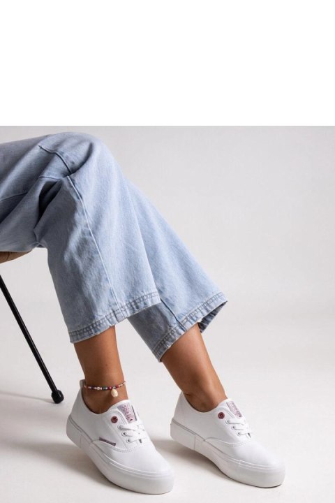 Białe damskie trampki na grubej podeszwie CROSS JEANS - Solea Białe damskie trampki na grubej podeszwie CROSS JEANS - Solea