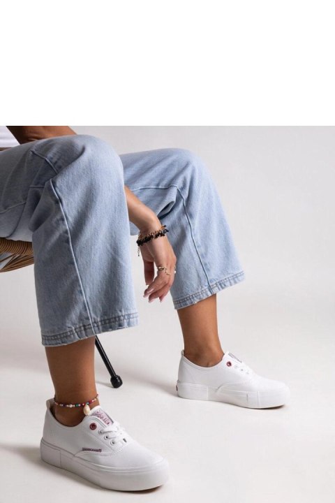 Białe damskie trampki na grubej podeszwie CROSS JEANS - Solea Białe damskie trampki na grubej podeszwie CROSS JEANS - Solea