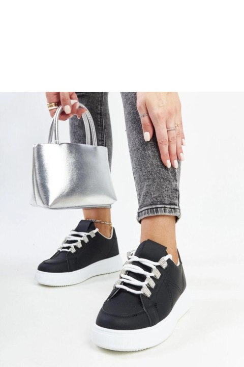 Czarne sneakersy na grubej podeszwie Walida - Solea Czarne sneakersy na grubej podeszwie Walida - Solea