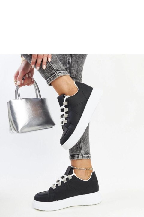Czarne sneakersy na grubej podeszwie Walida - Solea Czarne sneakersy na grubej podeszwie Walida - Solea