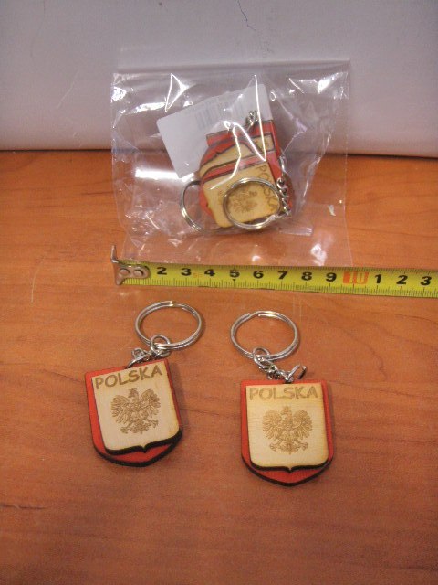 Brelok drewniany 5 szt. Polska 4 cm. Brelok drewniany 5 szt. Polska 4 cm.