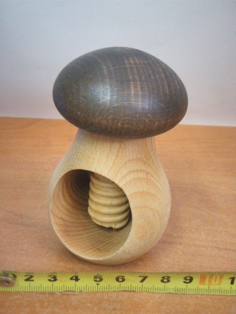 Dziadek do orzechów GRZYBEK 10 cm. | 7096 Dziadek do orzechów GRZYBEK 10 cm. | 7096