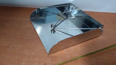 Serwetnik metalowy 18X18X4 KWADRAT 13184 Serwetnik metalowy 18X18X4 KWADRAT 13184