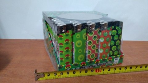 Zapalniczki 50szt. piezo MARIHUANA Zapalniczki 50szt. piezo MARIHUANA