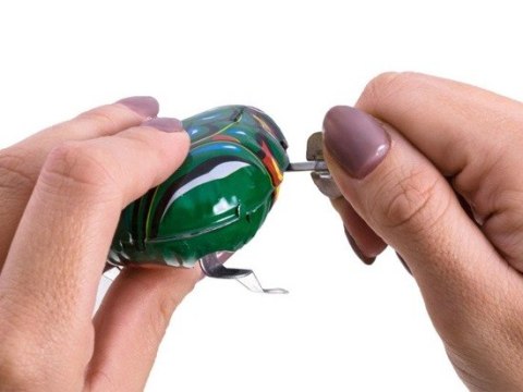 Metalowa kultowa żabka PRL-u skacząca ŻABA | ZA2235 Metalowa kultowa żabka PRL-u skacząca ŻABA | ZA2235
