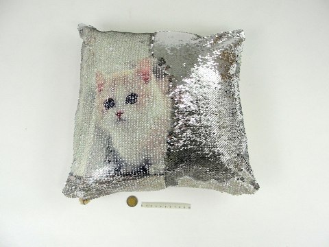 Poszewka na poduszkę magiczne cekiny koty 40x40 cm Poszewka na poduszkę magiczne cekiny koty 40x40 cm