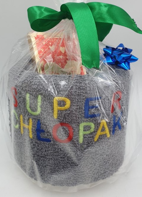 Ręcznik z haftem "Super Chłopak" + słodycze Ręcznik z haftem "Super Chłopak" + słodycze