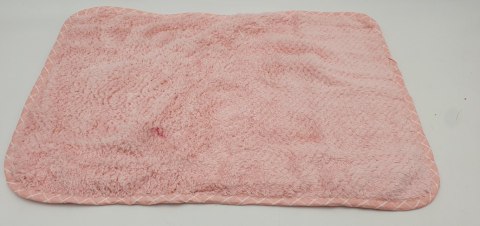 Miś z ręcznika frotte + kwiaty w koszyczku dla Wspaniałej Mamy Miś z ręcznika frotte + kwiaty w koszyczku dla Wspaniałej Mamy