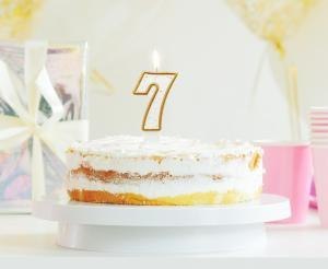 Świeczka B&C cyferka "7", złoty kontur PF-SCZK7 Świeczka B&C cyferka "7", złoty kontur PF-SCZK7