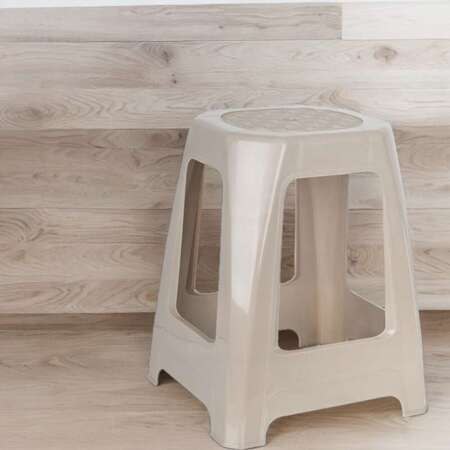 Taboret krzesło stołek Rattan Brązowy do 90 kg Taboret krzesło stołek Rattan Brązowy do 90 kg