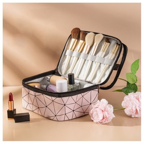 Kosmetyczka rozkładana geometryczna czarna 23x15,5x9cm KS35WZ3 Kosmetyczka rozkładana geometryczna czarna 23x15,5x9cm KS35WZ3