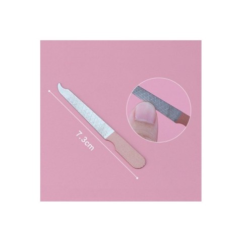 Zestaw akcesoriów do manicure w etui różowa świnka 7w1 AK07 Zestaw akcesoriów do manicure w etui różowa świnka 7w1 AK07
