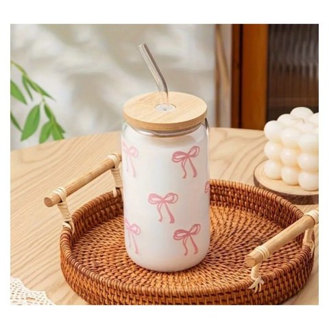 Szklanka, różowe kokardki - z rurką i bambusową pokrywką 500 ml - SZK131 Szklanka, różowe kokardki - z rurką i bambusową pokrywką 500 ml - SZK131