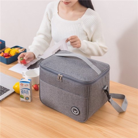Torba termiczna do przenoszenia żywności LUNCH BOX 29x20x21cm KP04SZ Torba termiczna do przenoszenia żywności LUNCH BOX 29x20x21cm KP04SZ