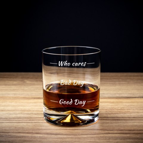 Etui na whisky i 2 szklanki Who cares prezent ślub Etui na whisky i 2 szklanki Who cares prezent ślub