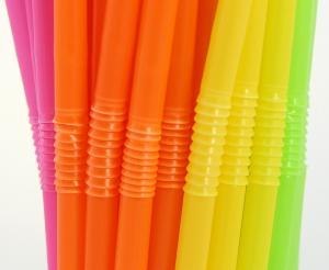 Rurki (słomki) łamane wielokrotnego użytku, różne kolory 5x210mm/ 50 szt. RW-LKR5 Rurki (słomki) łamane wielokrotnego użytku, różne kolory 5x210mm/ 50 szt. RW-LKR5