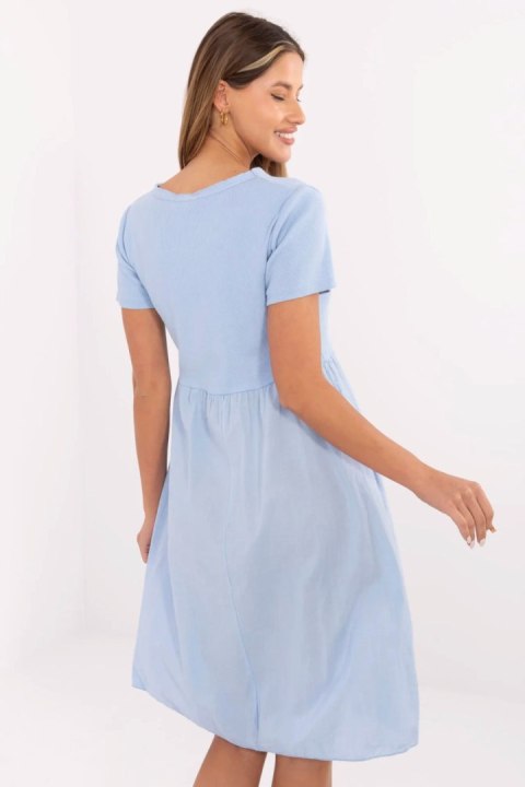 Sukienka Model DHJ-SK-25370.85 Light Blue - Italy Moda Sukienka Model DHJ-SK-25370.85 Light Blue - Italy Moda