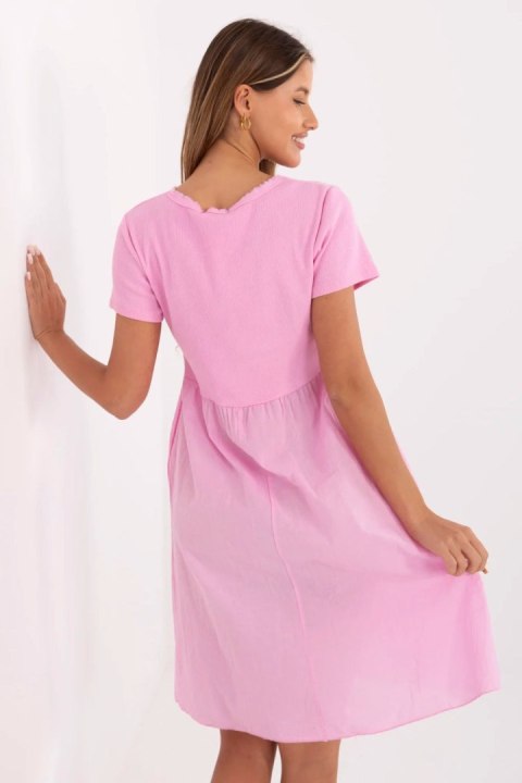 Sukienka Model DHJ-SK-25370.85 Pink - Italy Moda Sukienka Model DHJ-SK-25370.85 Pink - Italy Moda