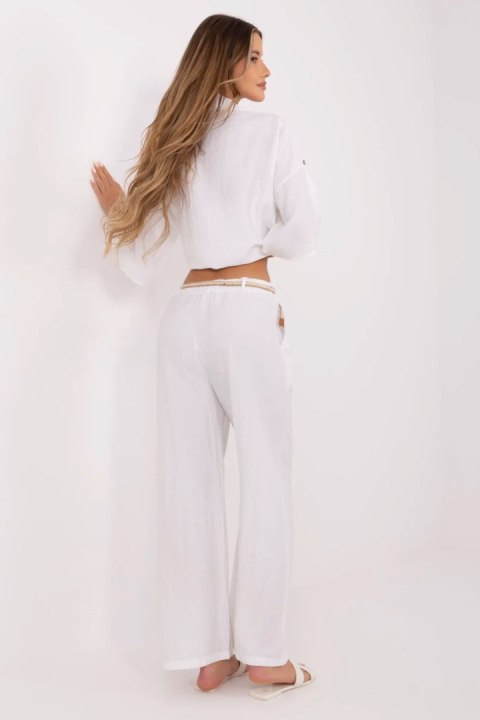 Spodnie Damskie Model MI-SP-6560.73P White - Italy Moda Spodnie Damskie Model MI-SP-6560.73P White - Italy Moda