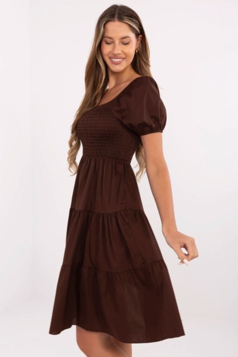 Sukienka Model MI-SK-A2561.89 Dark Brown - Italy Moda Sukienka Model MI-SK-A2561.89 Dark Brown - Italy Moda