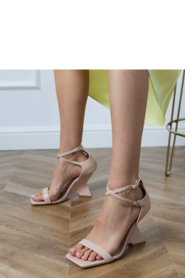 Sandały Model Saros E30071 Beige - PRIMO