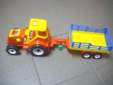 Traktor z przyczepą 60cm | 213 Traktor z przyczepą 60cm | 213