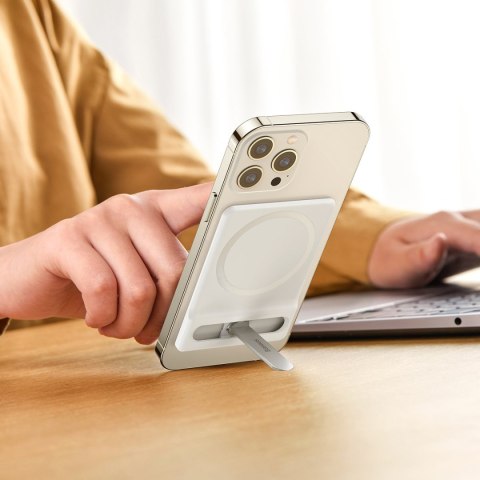 Stojak podstawka do telefonu składana z uchwytem magnetycznym biała Stojak podstawka do telefonu składana z uchwytem magnetycznym biała